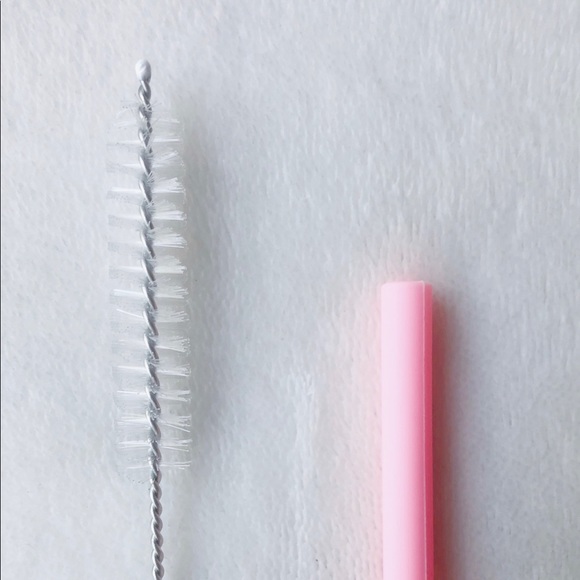 Hot Cold thermos, silicone straw, straw cleaner bundle - Picture 5 of 7